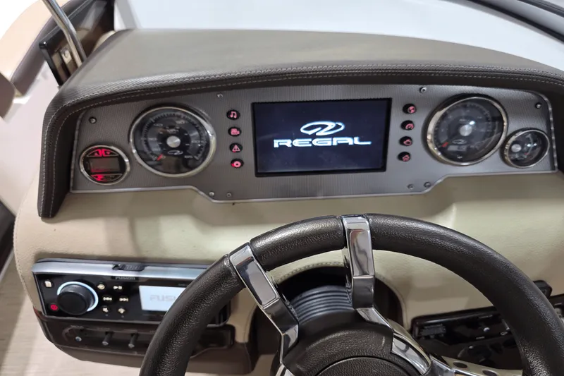 Slide: The Image of Regal 2500 2015 - 11