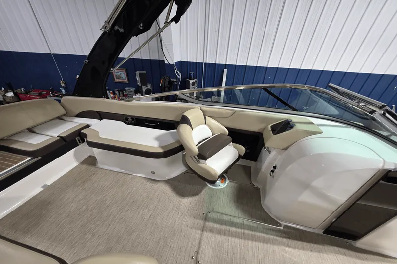 Slide: The Image of Regal 2500 2015 - 6