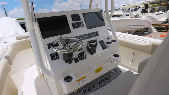 Slide: The Image of Key West Boats 291 FS 2025 - 6