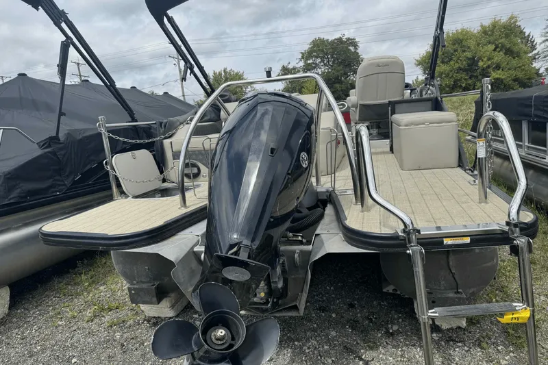 Slide: The Image of Barletta L21U 2019 - 15