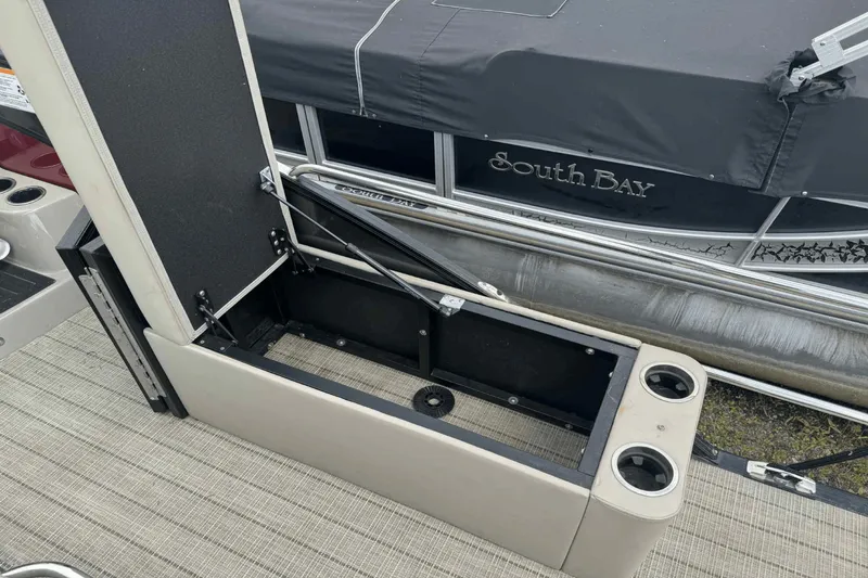 Slide: The Image of Barletta L21U 2019 - 6