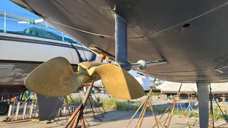 Slide: The Image of Frers 36 1985 - 13