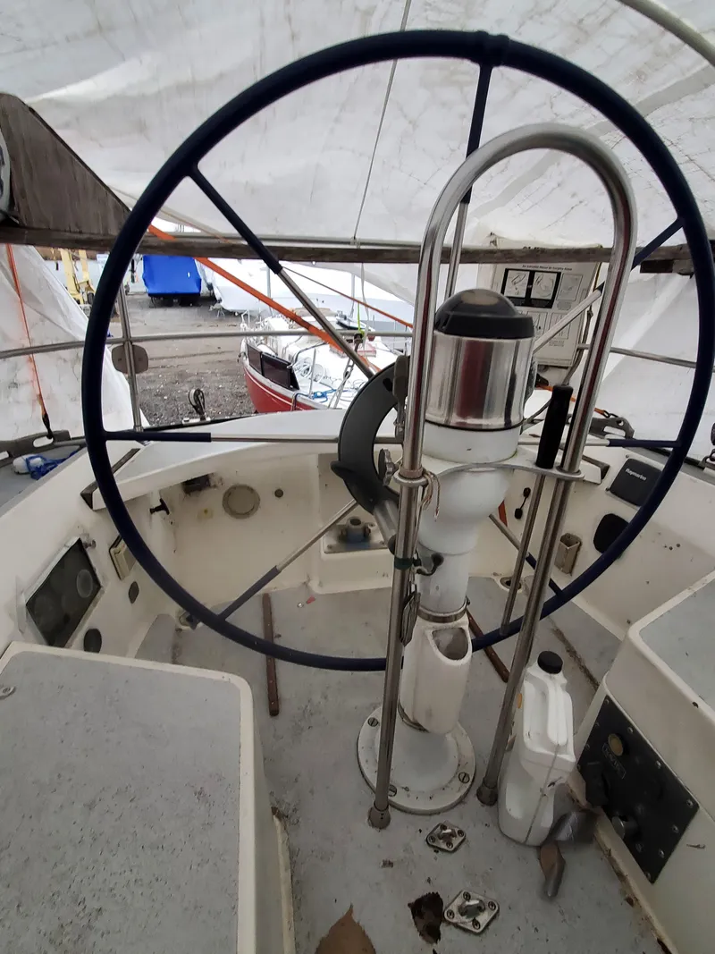 Slide: The Image of Frers 36 1985 - 16