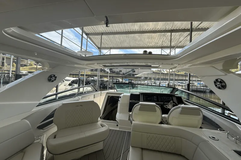 Slide: The Image of Sea Ray SLX 400 2026 - 11