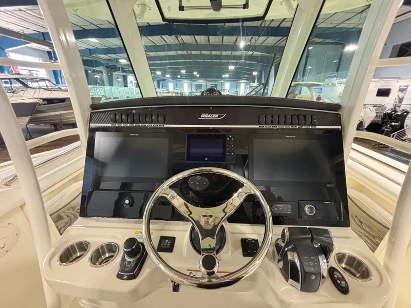 Slide: The Image of Boston Whaler 350 Outrage 2022 - 28