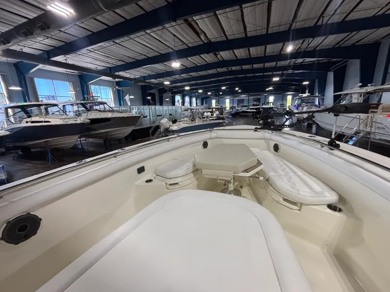 Slide: The Image of Boston Whaler 350 Outrage 2022 - 30