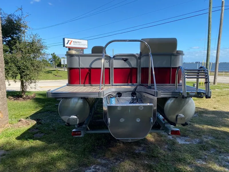 Slide: The Image of 2022 Manitou 23 Oasis SR VP pontoon boat at Route 1 Motorsports. - 2