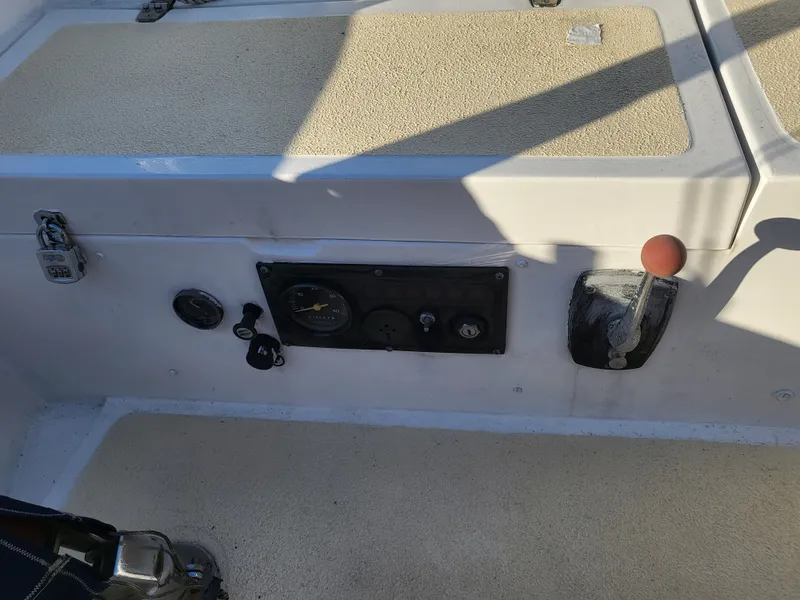 Slide: The Image of Ericson 25+ 1982 - 6