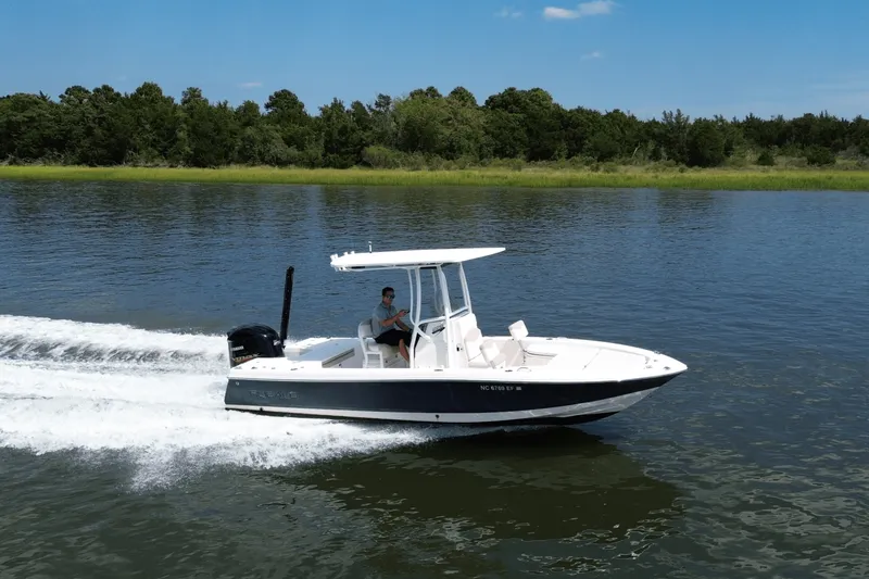 The Image of Robalo 226 CAYMAN 2017 - 0