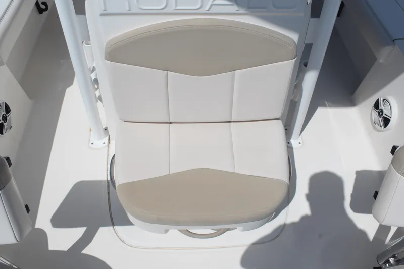 Slide: The Image of Robalo 226 CAYMAN 2017 - 15