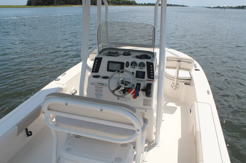 Slide: The Image of Robalo 226 CAYMAN 2017 - 6