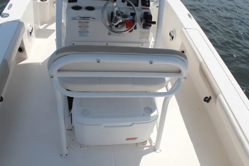 Slide: The Image of Robalo 226 CAYMAN 2017 - 8