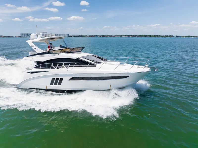 Slide: The Image of Sea Ray 510 FLY 2016 - 3