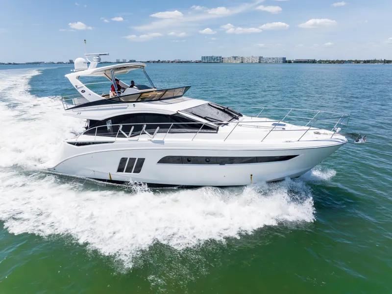 Slide: The Image of Sea Ray 510 FLY 2016 - 51