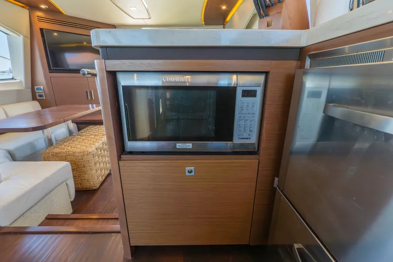 Slide: The Image of Sea Ray 510 FLY 2016 - 11