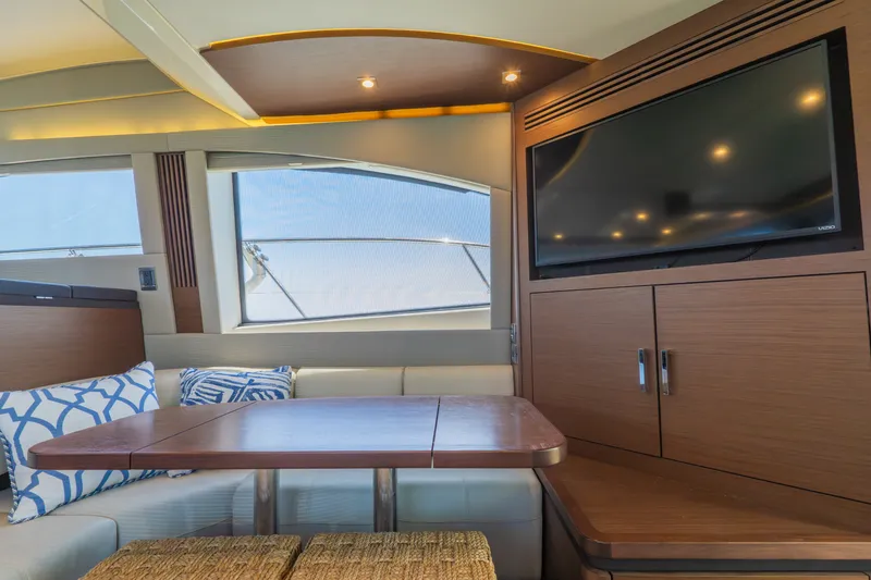 Slide: The Image of Sea Ray 510 FLY 2016 - 17