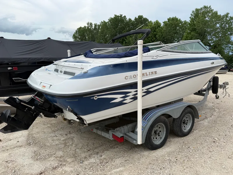 Slide: The Image of Crownline Boats 202BR 2002 - 1