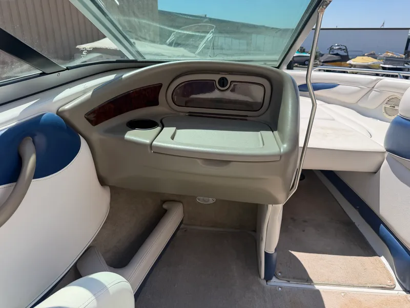 Slide: The Image of Crownline Boats 202BR 2002 - 21