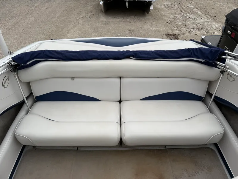 Slide: The Image of Crownline Boats 202BR 2002 - 5