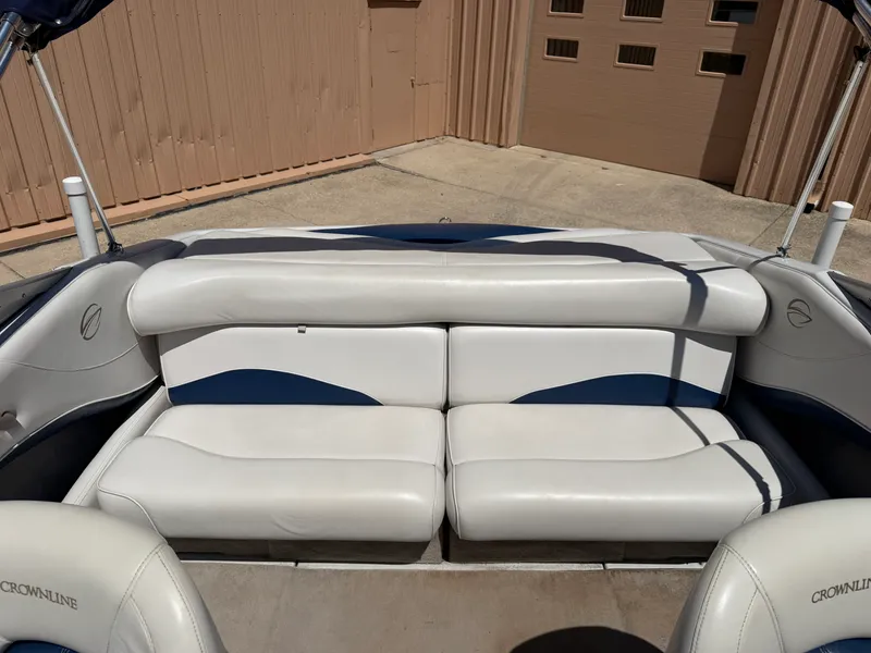 Slide: The Image of Crownline Boats 202BR 2002 - 12