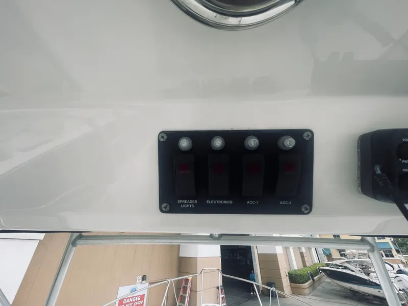 Slide: The Image of Boston Whaler 285 CONQUEST 2008 - 35