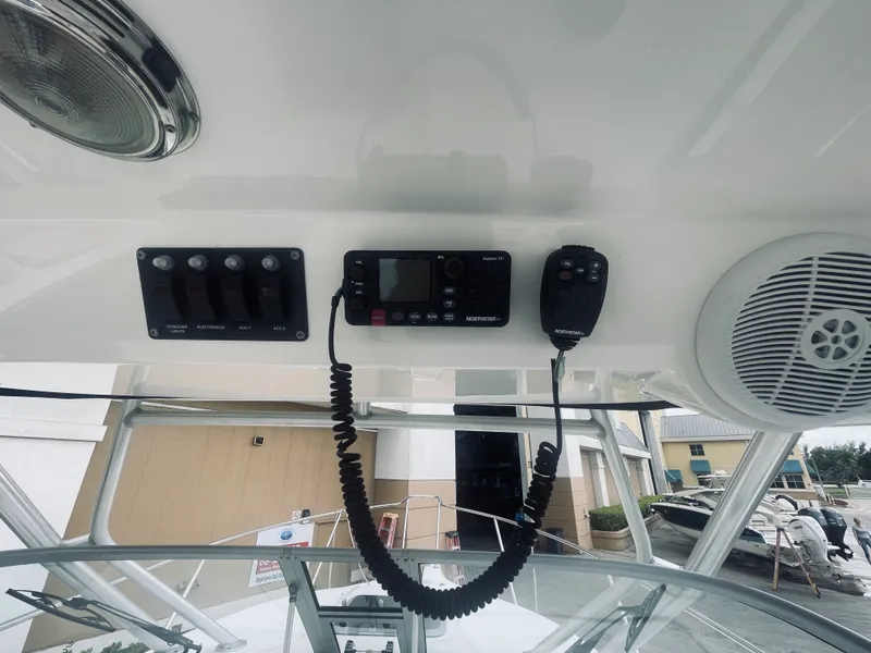 Slide: The Image of Boston Whaler 285 CONQUEST 2008 - 32