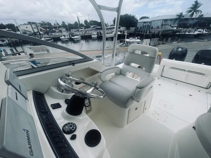 Slide: The Image of Boston Whaler 285 CONQUEST 2008 - 34