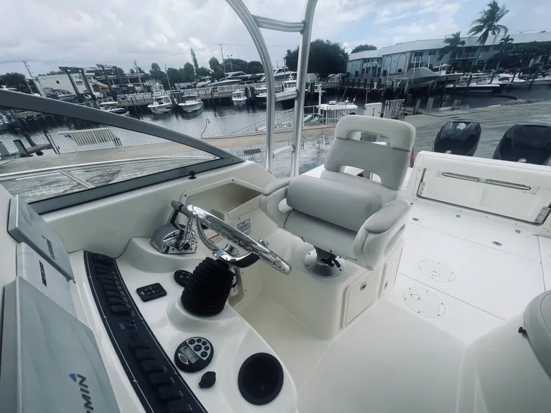Slide: The Image of Boston Whaler 285 CONQUEST 2008 - 33
