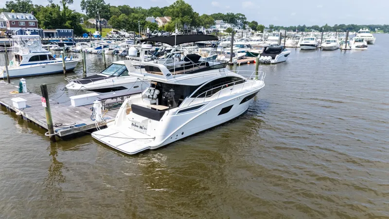 Slide: The Image of Sea Ray 400 FLY 2018 - 1