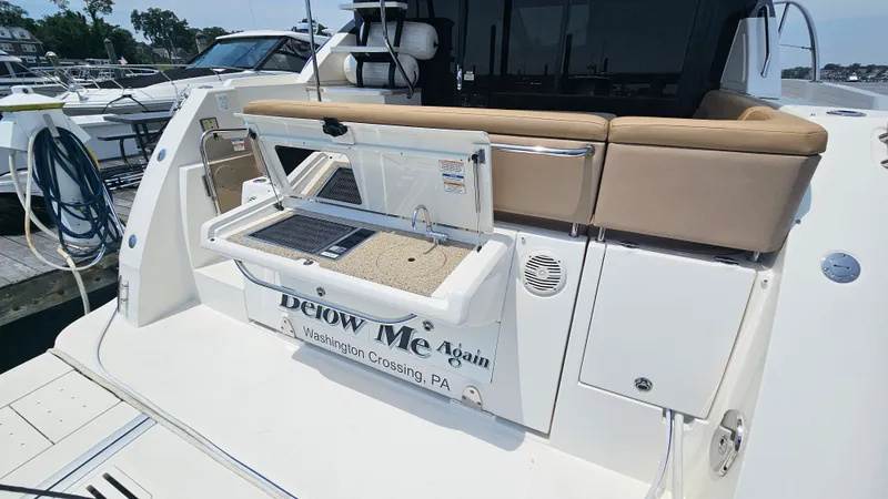 Slide: The Image of Sea Ray 400 FLY 2018 - 6