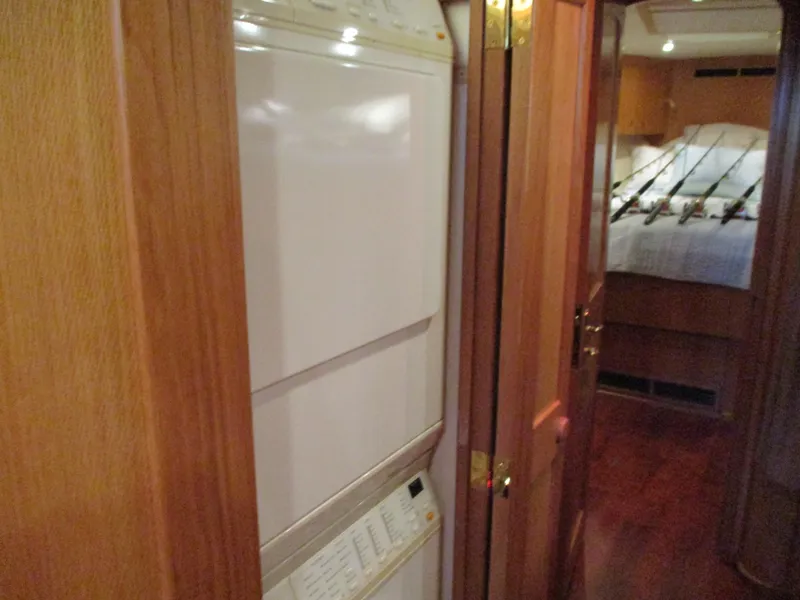 Slide: The Image of Custom Carolina 53 Sculley 2008 - 119