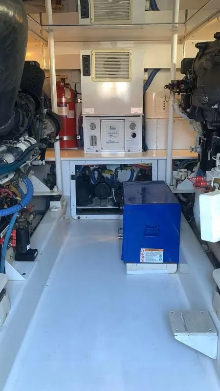 Slide: The Image of Custom Carolina 53 Sculley 2008 - 125