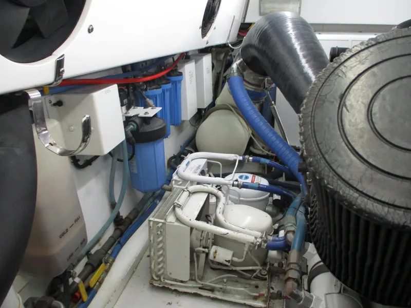 Slide: The Image of Custom Carolina 53 Sculley 2008 - 140