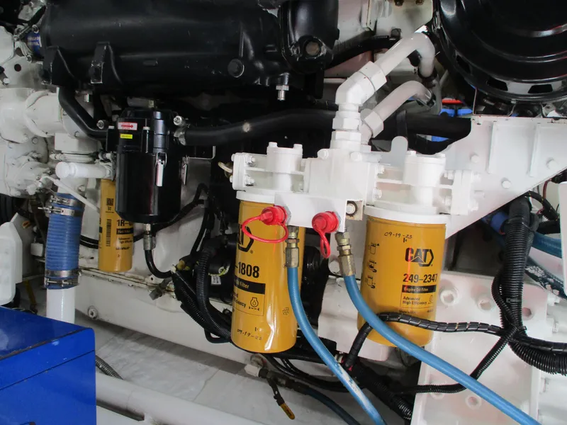 Slide: The Image of Custom Carolina 53 Sculley 2008 - 152