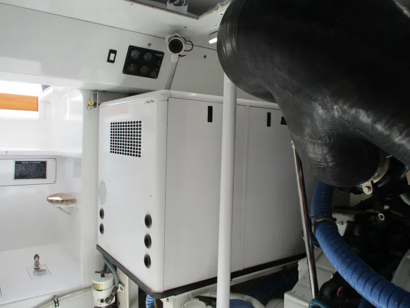 Slide: The Image of Custom Carolina 53 Sculley 2008 - 154