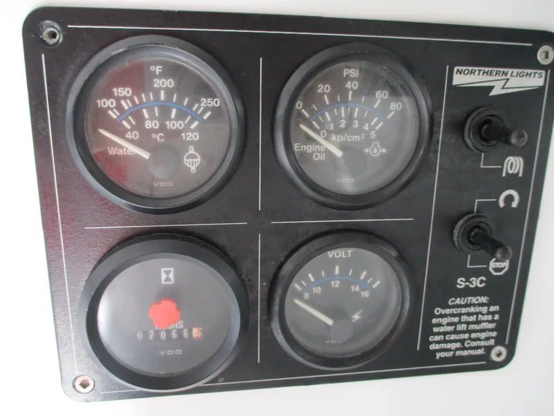 Slide: The Image of Custom Carolina 53 Sculley 2008 - 158