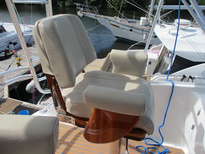 Slide: The Image of Custom Carolina 53 Sculley 2008 - 51