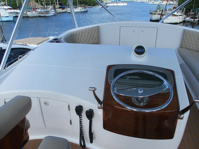 Slide: The Image of Custom Carolina 53 Sculley 2008 - 53