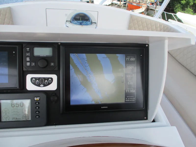 Slide: The Image of Custom Carolina 53 Sculley 2008 - 58