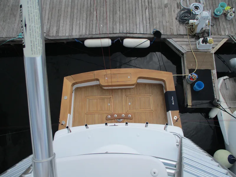 Slide: The Image of Custom Carolina 53 Sculley 2008 - 72