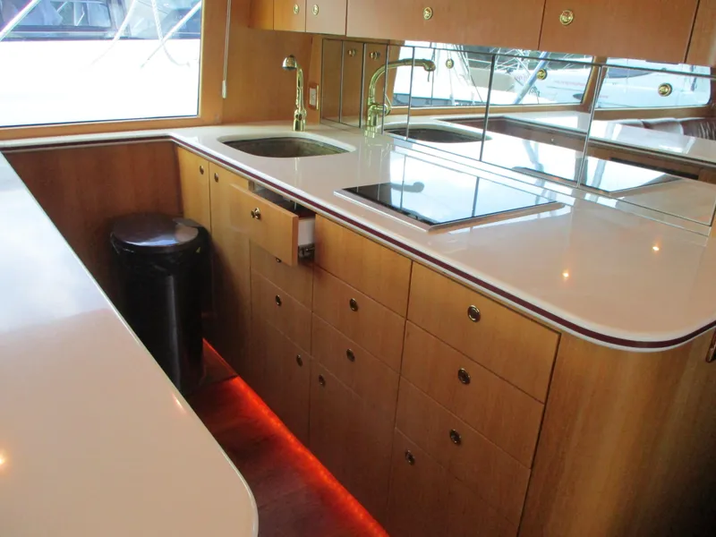 Slide: The Image of Custom Carolina 53 Sculley 2008 - 82