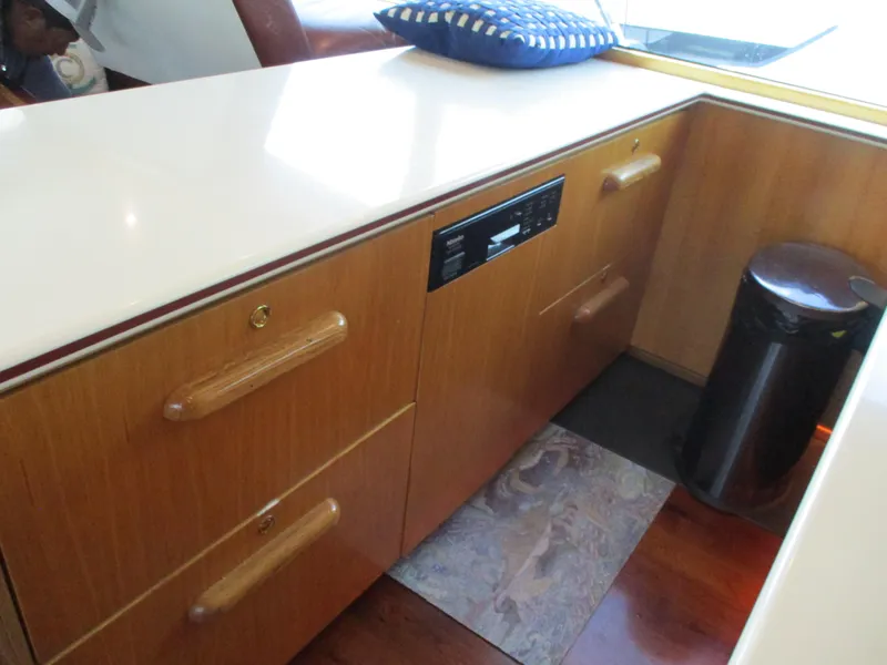 Slide: The Image of Custom Carolina 53 Sculley 2008 - 83