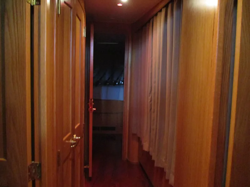 Slide: The Image of Custom Carolina 53 Sculley 2008 - 98