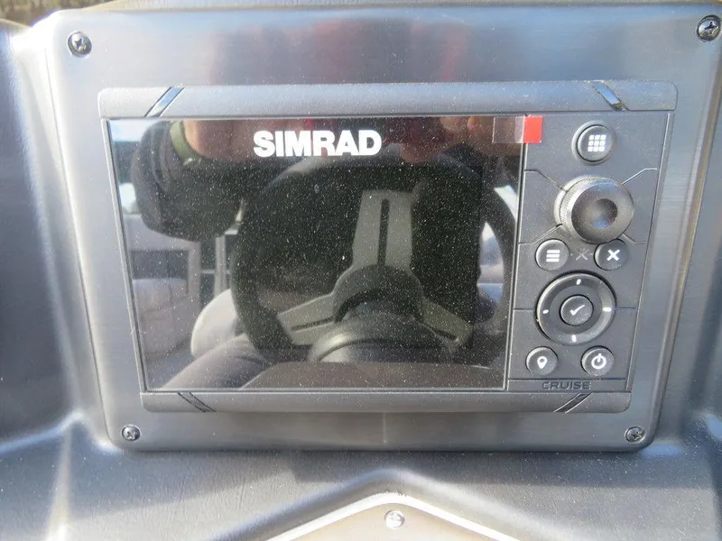 Slide: The Image of Simrad display on 2022 Coach Pontoons 241 RFC dashboard. - 27