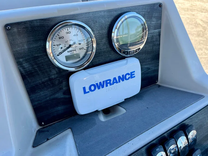 Slide: The Image of Harris 230 Cruiser 2023 - 13