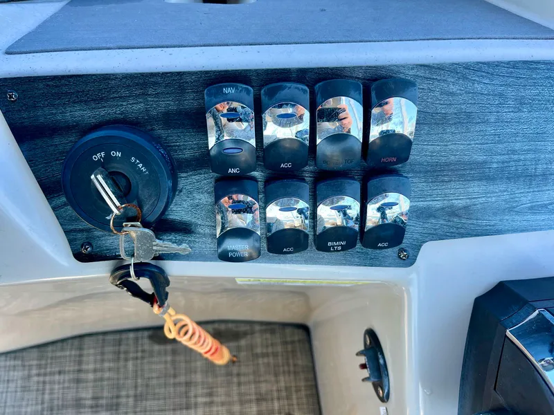 Slide: The Image of Harris 230 Cruiser 2023 - 14