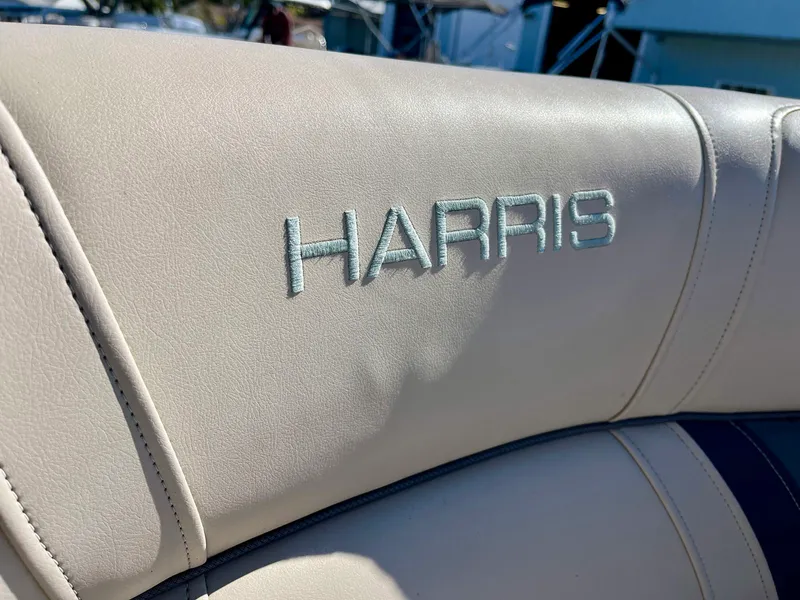 Slide: The Image of Harris 230 Cruiser 2023 - 25