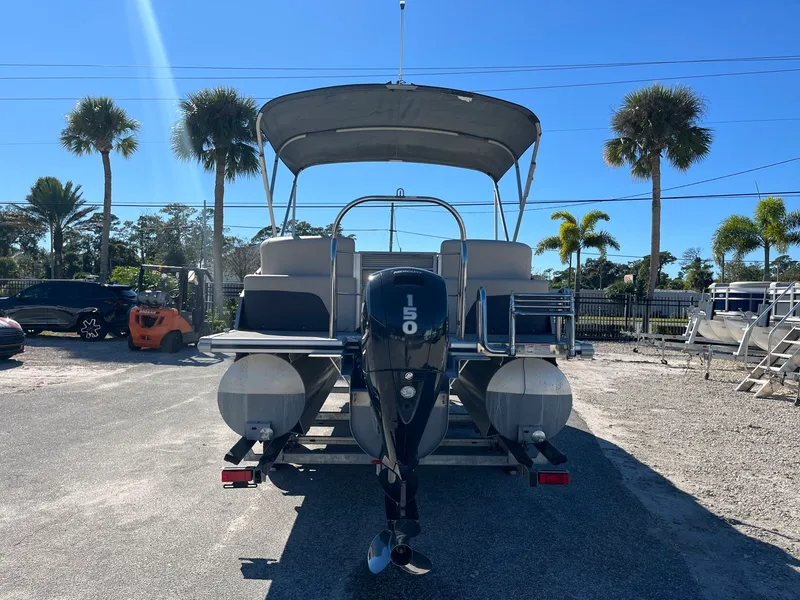 Slide: The Image of Harris 230 Cruiser 2023 - 5