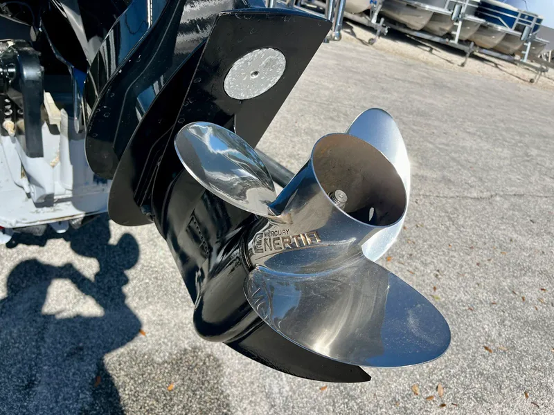 Slide: The Image of Harris 230 Cruiser 2023 - 8