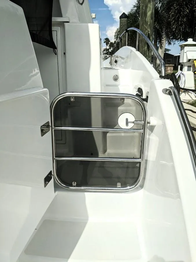 Slide: The Image of Jutson 46 LRC 2000, boat gate and railing in sunlight. - 19